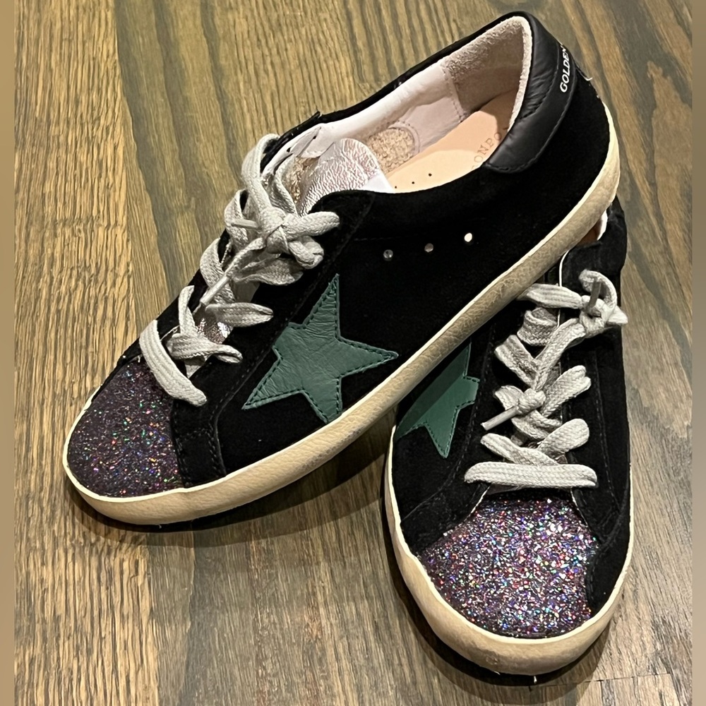 NWT Golden Goose x Bonpoint black suede / green star Limited Edition Sneaker